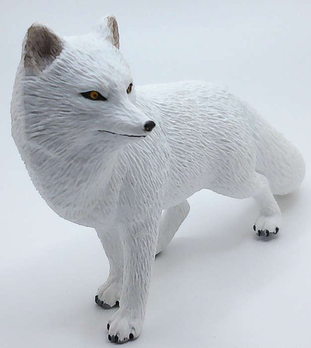 Safari Ltd. - Incredible Creatures - Arctic Fox - Front Angle View