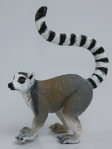 Safari Ltd. Ring-Tailed Lemur - Side View