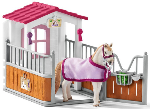 Schleich Horse Stall with Lusitano Mare - Overall Picture